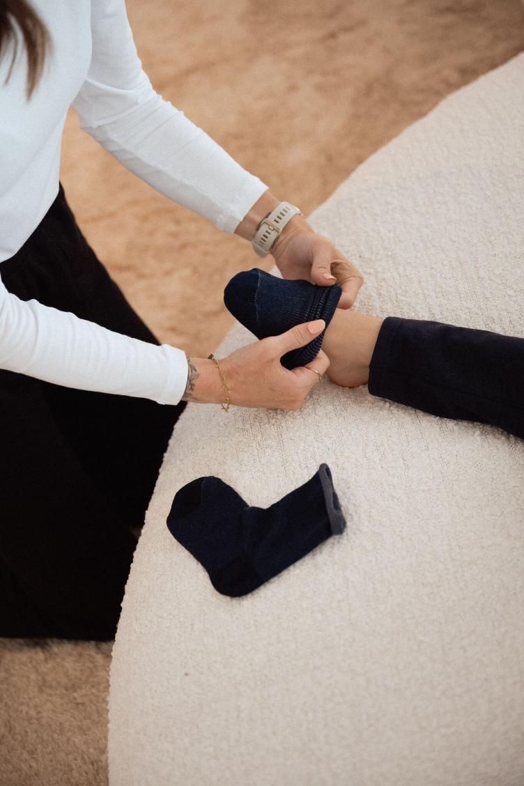 Socken reizarm in blau - 1